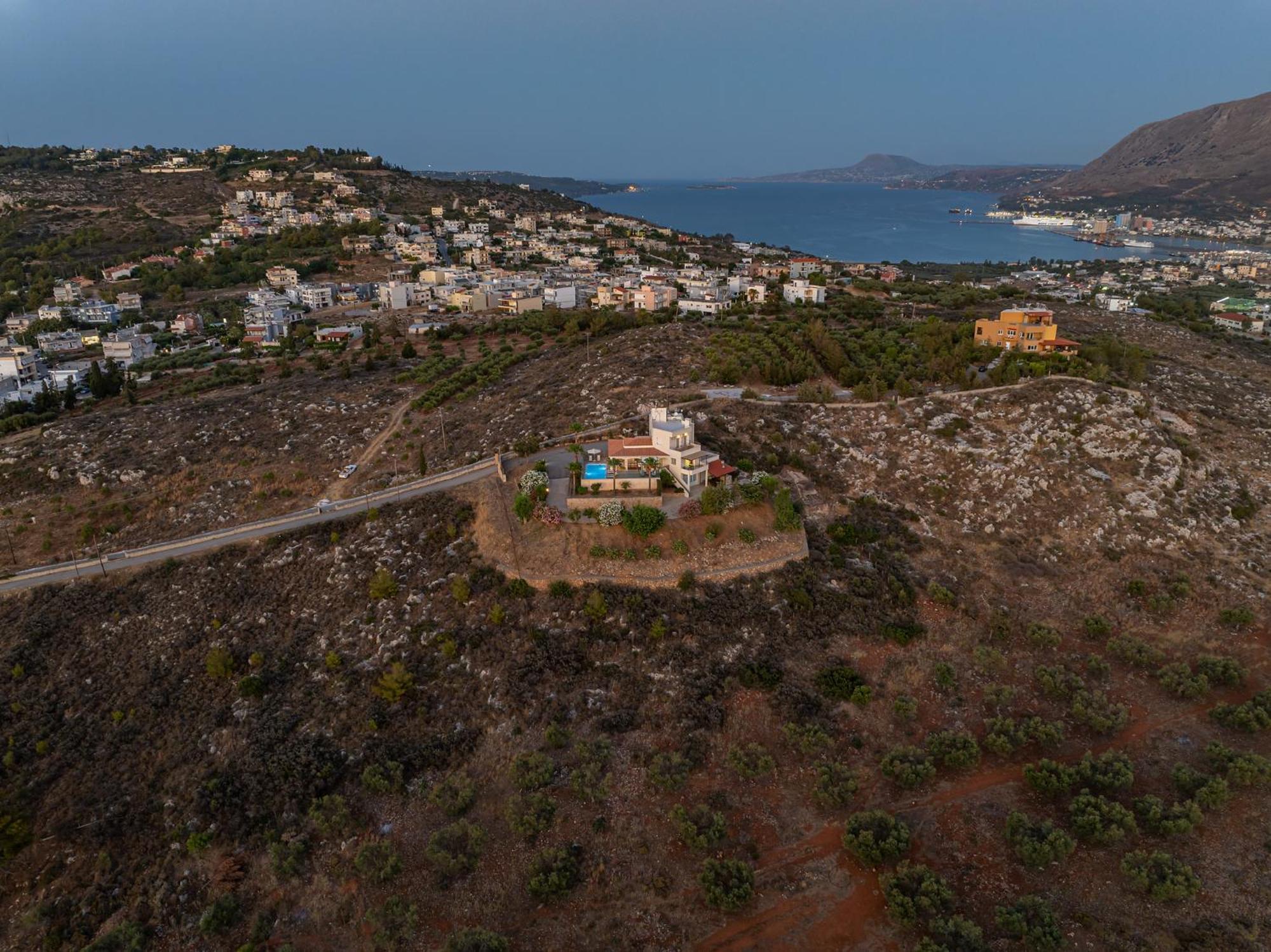Karmilos Hill Villa 干尼亞 外观 照片
