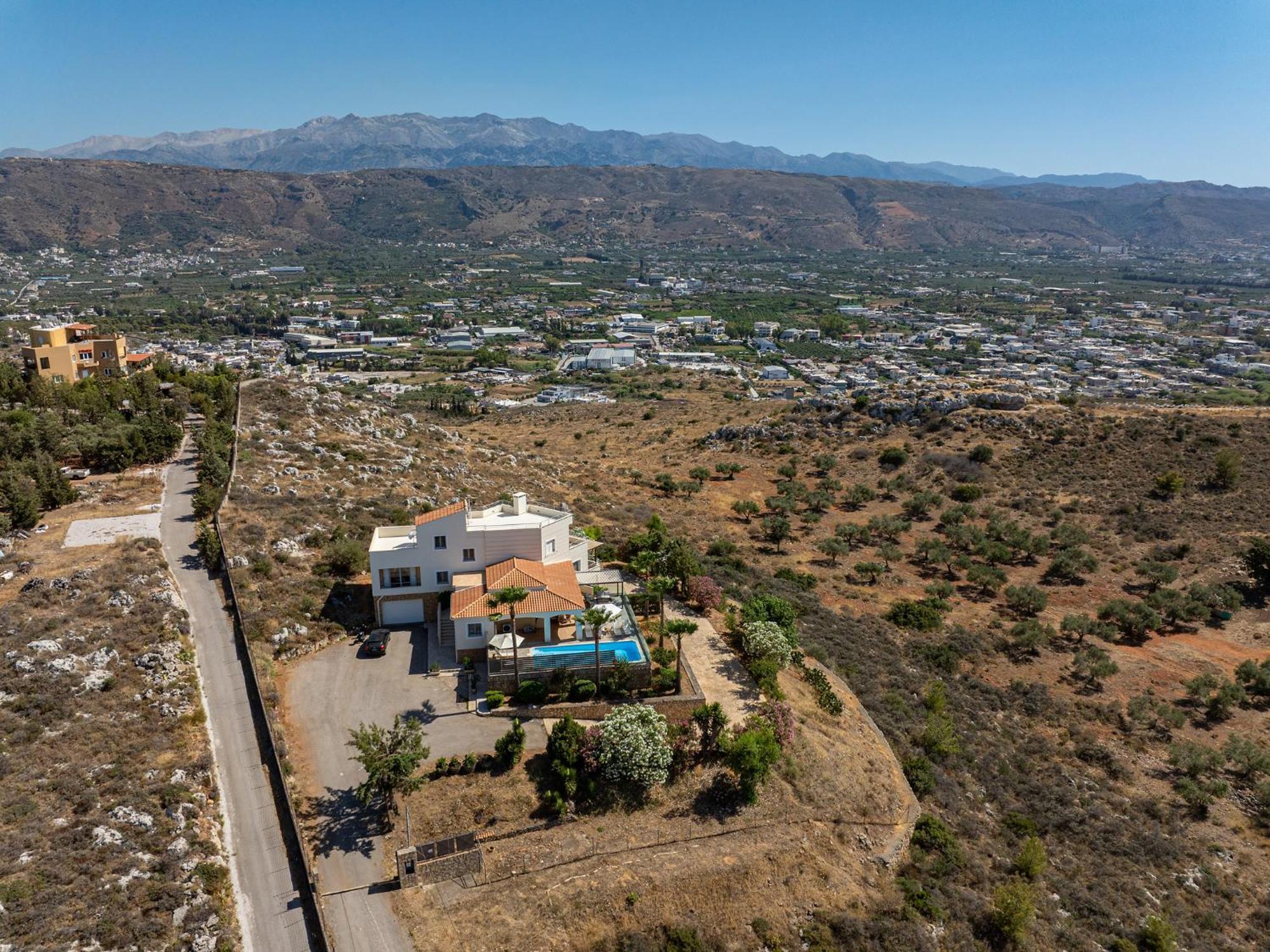 Karmilos Hill Villa 干尼亞 外观 照片